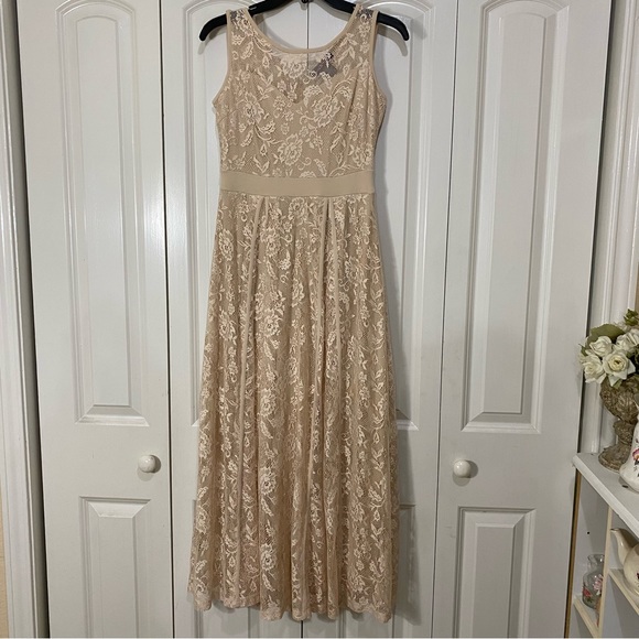 Beige Dress NWOT - Picture 1 of 5